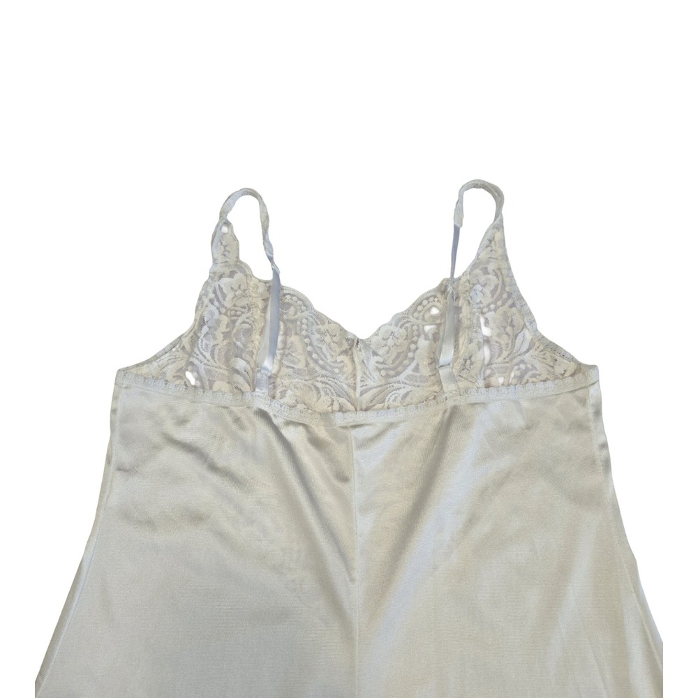 VTG 70s, 80s white satin lace trim slip lingerie dress / M / Vanity Fair bridal - Picture 5 of 7